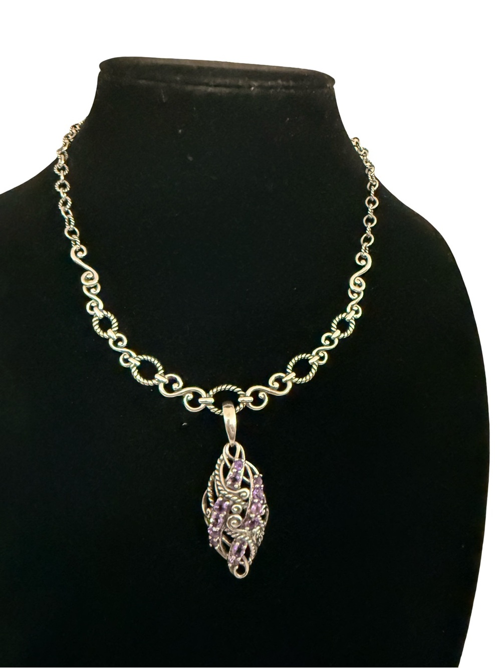 Carolyn Pollack sterling silver necklace and pendant with amethyst gemstone